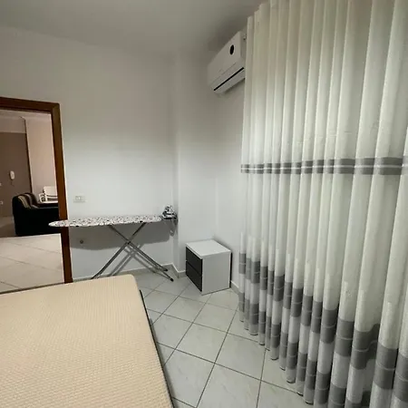 Sea Two Bedroom Appartamento Sarandë