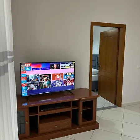 Sea Two Bedroom Appartamento Sarandë